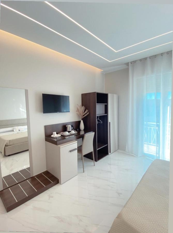 Meligrana Central Rooms Тропеа Екстер'єр фото