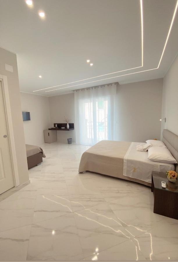 Meligrana Central Rooms Тропеа Екстер'єр фото