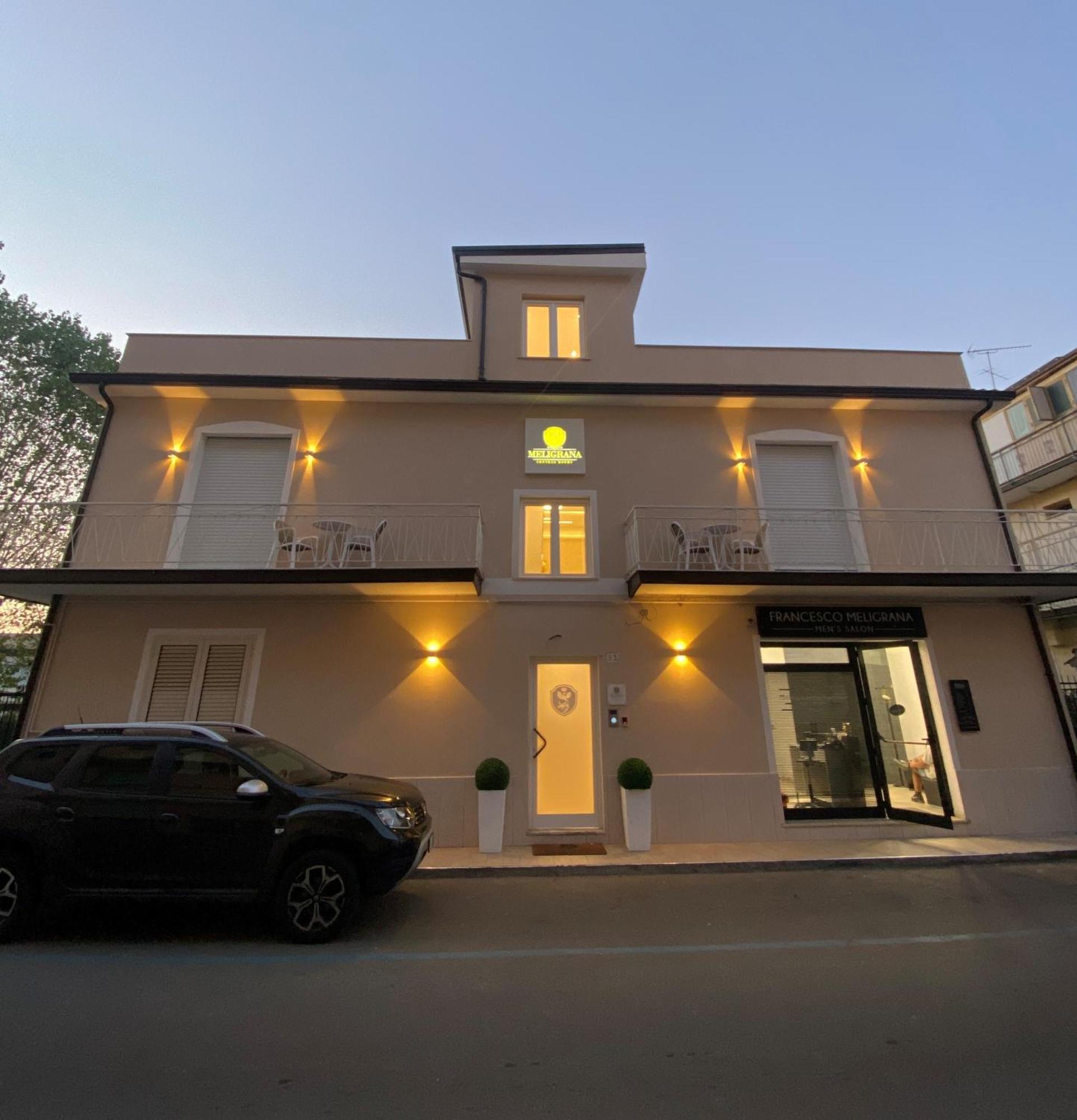 Meligrana Central Rooms Тропеа Екстер'єр фото